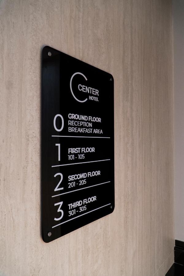 Center Hotel Sarandë Exterior foto